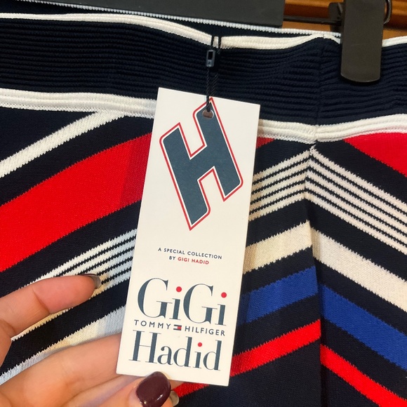 NWT TOMMY X GIGI Gigi Hadid Intarsia Skirt Size: M - Picture 9 of 10